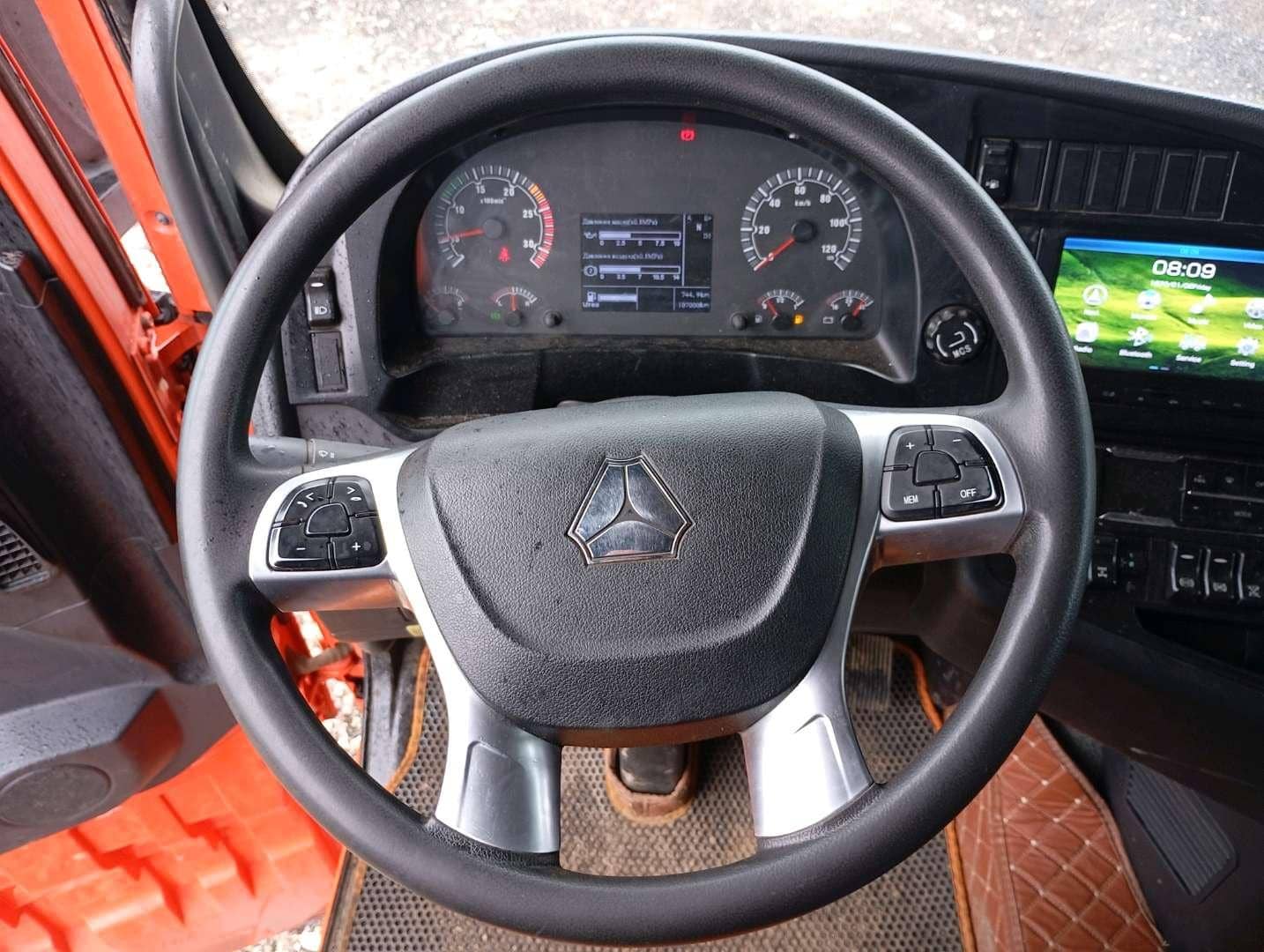 Sitrak ZZ4256V324HF1B,  107 000 км, 2023 года в лизинг