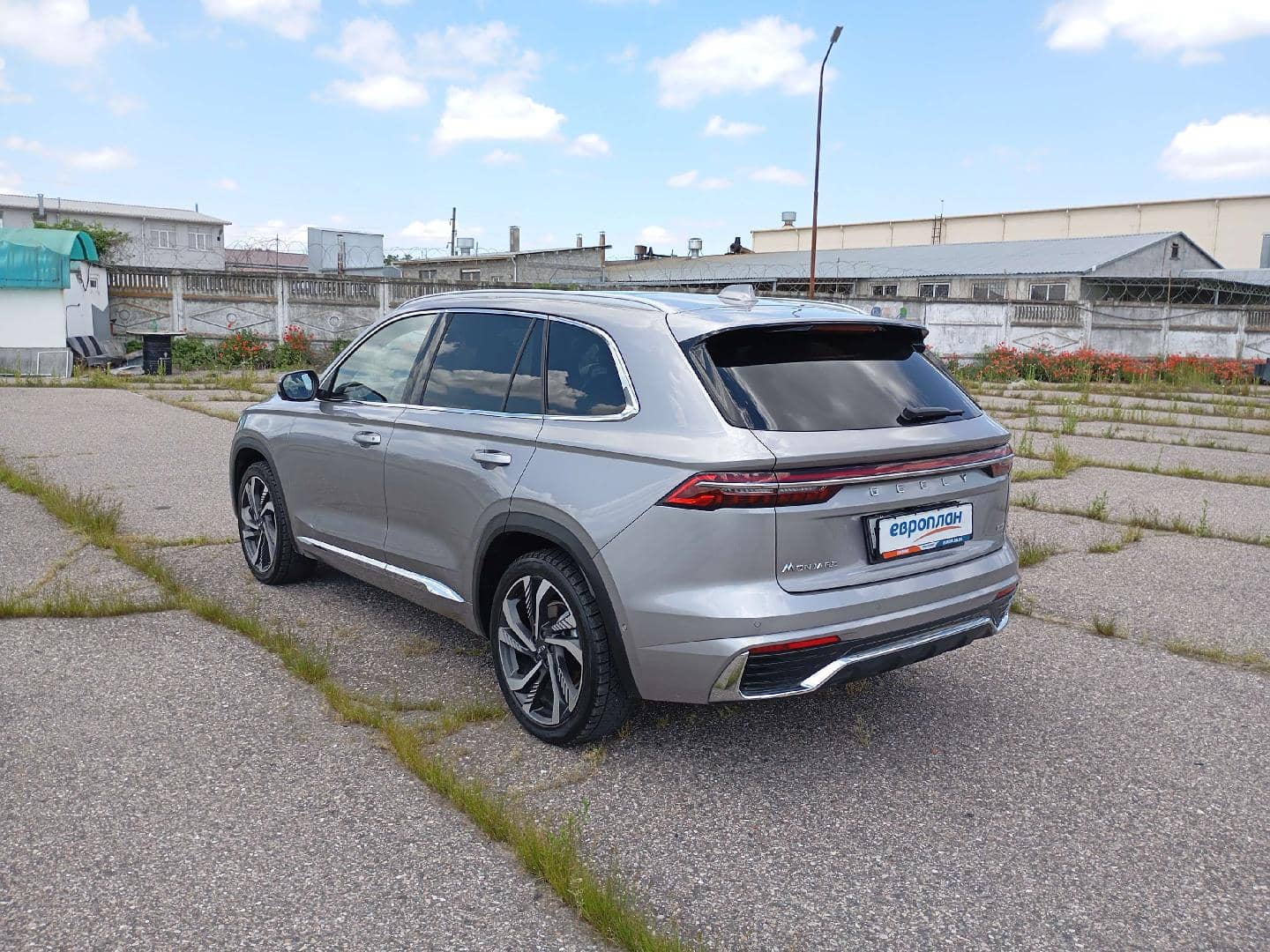 Geely Monjaro,  42 351 км, 2022 года в лизинг