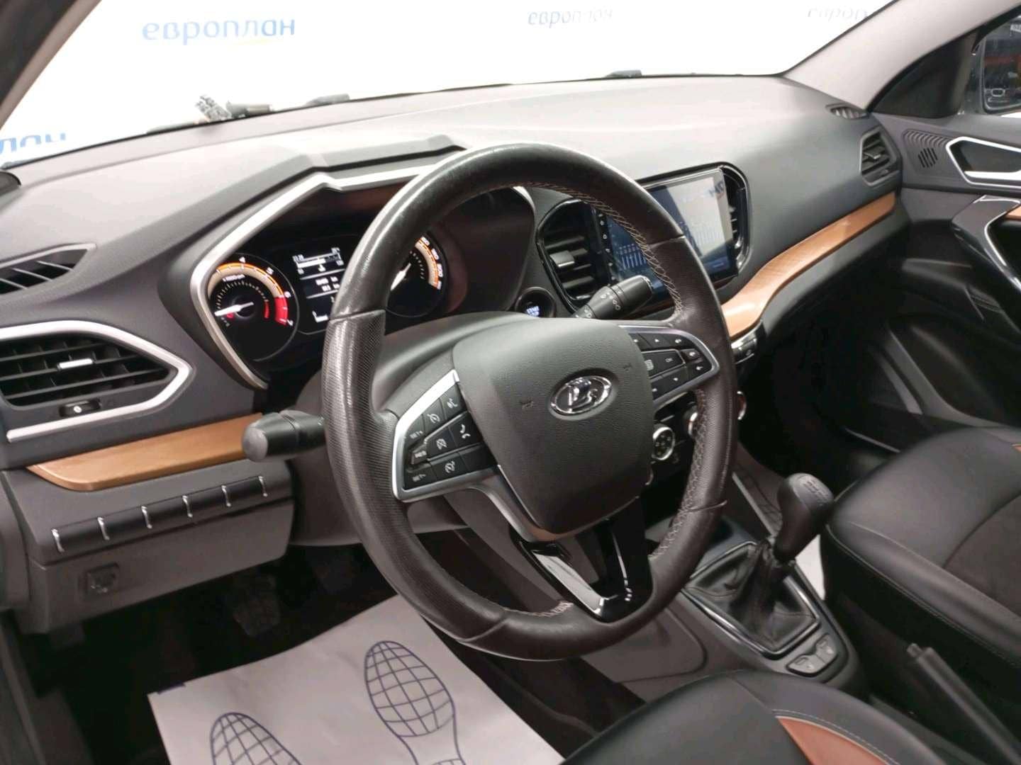Lada Vesta Кросс,  84 000 км, 2023 года в лизинг