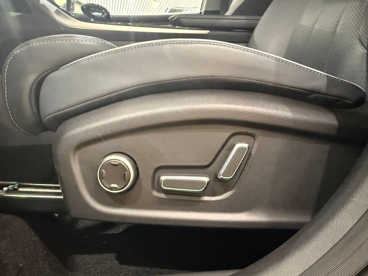 Geely Atlas Flagship Sport 2.0T 8AT 4WD