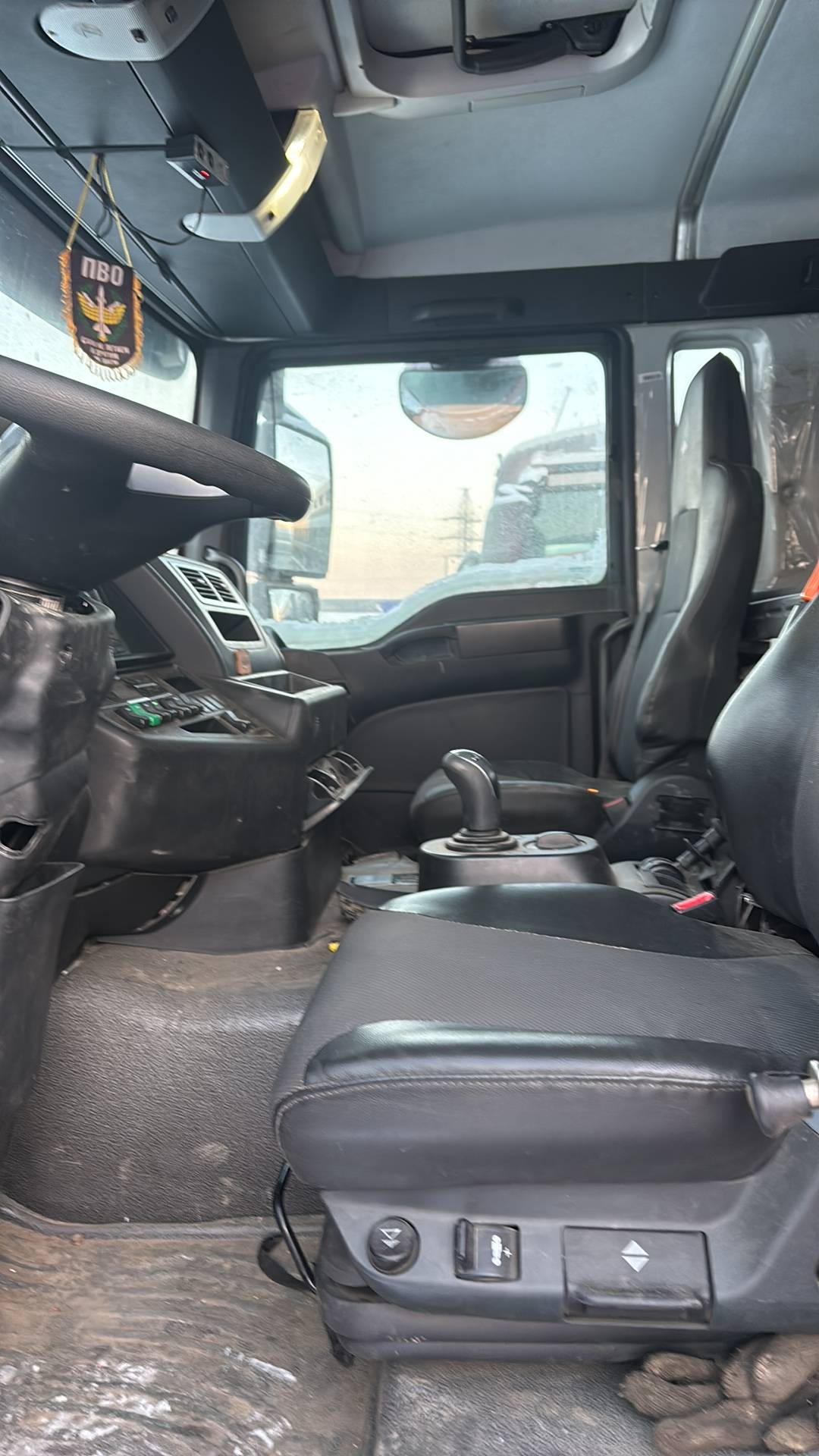 Sitrak ZZ3316V386ME,  83 780 км, 2022 года в лизинг