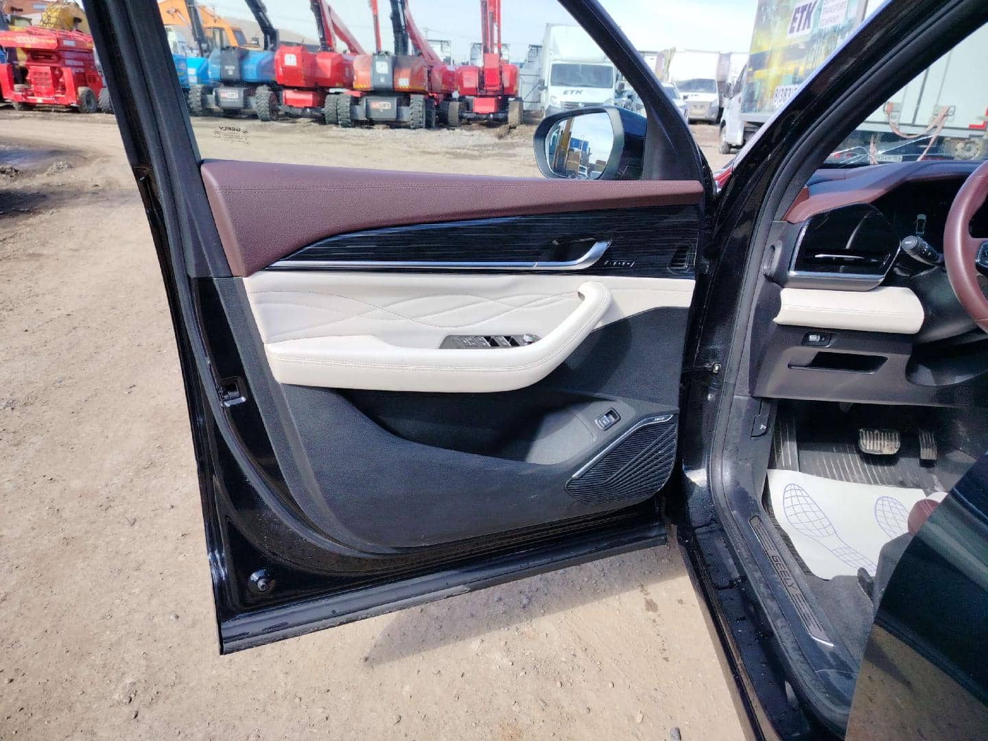 Geely Monjaro,  90 958 км, 2023 года в лизинг