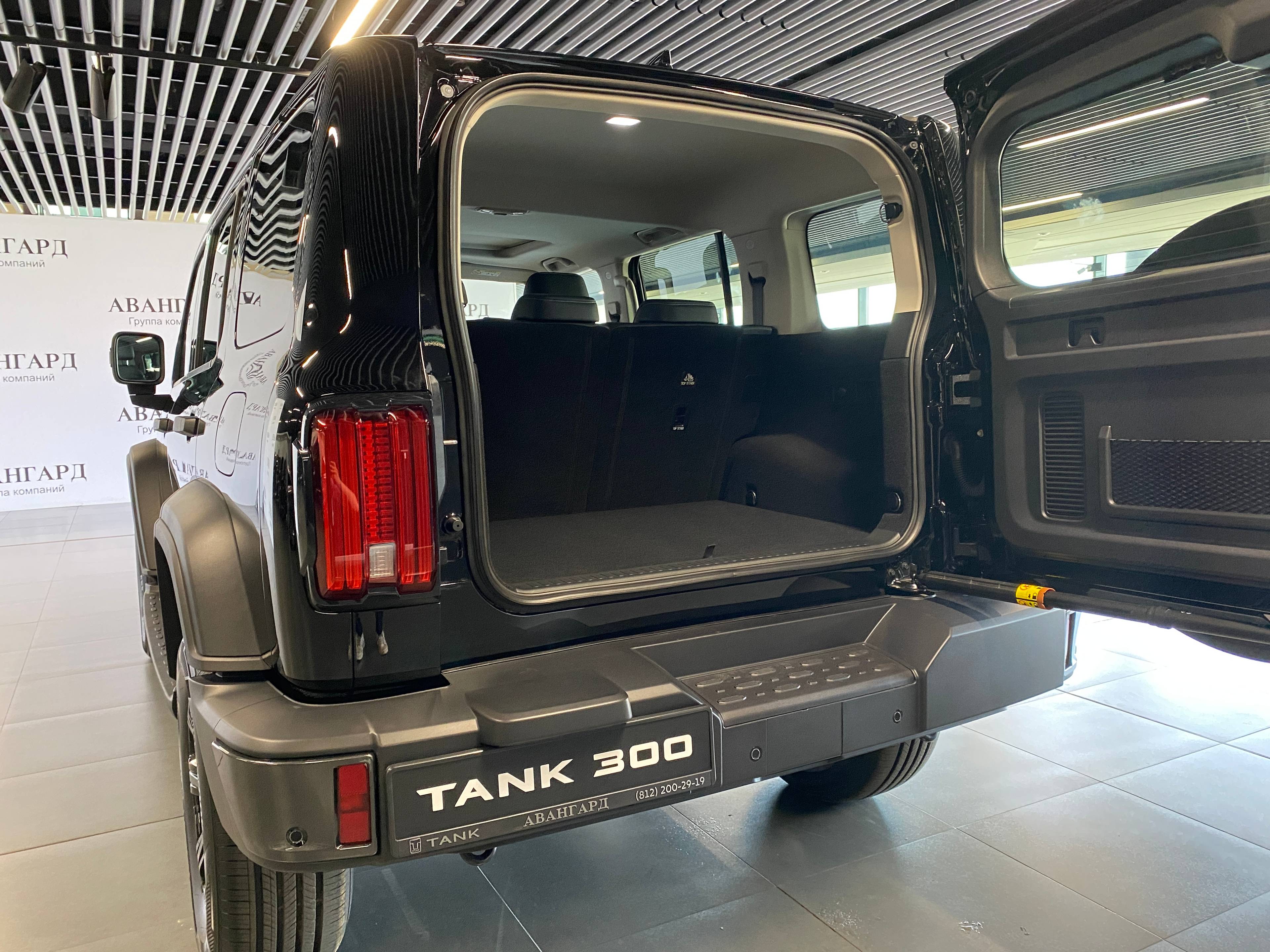 Tank 300 City Premium 2.0 8AT 4WD