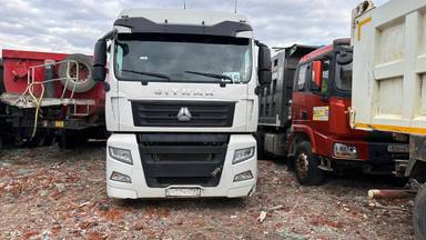 Sitrak C7H 4x2 ZZ4186V361HE