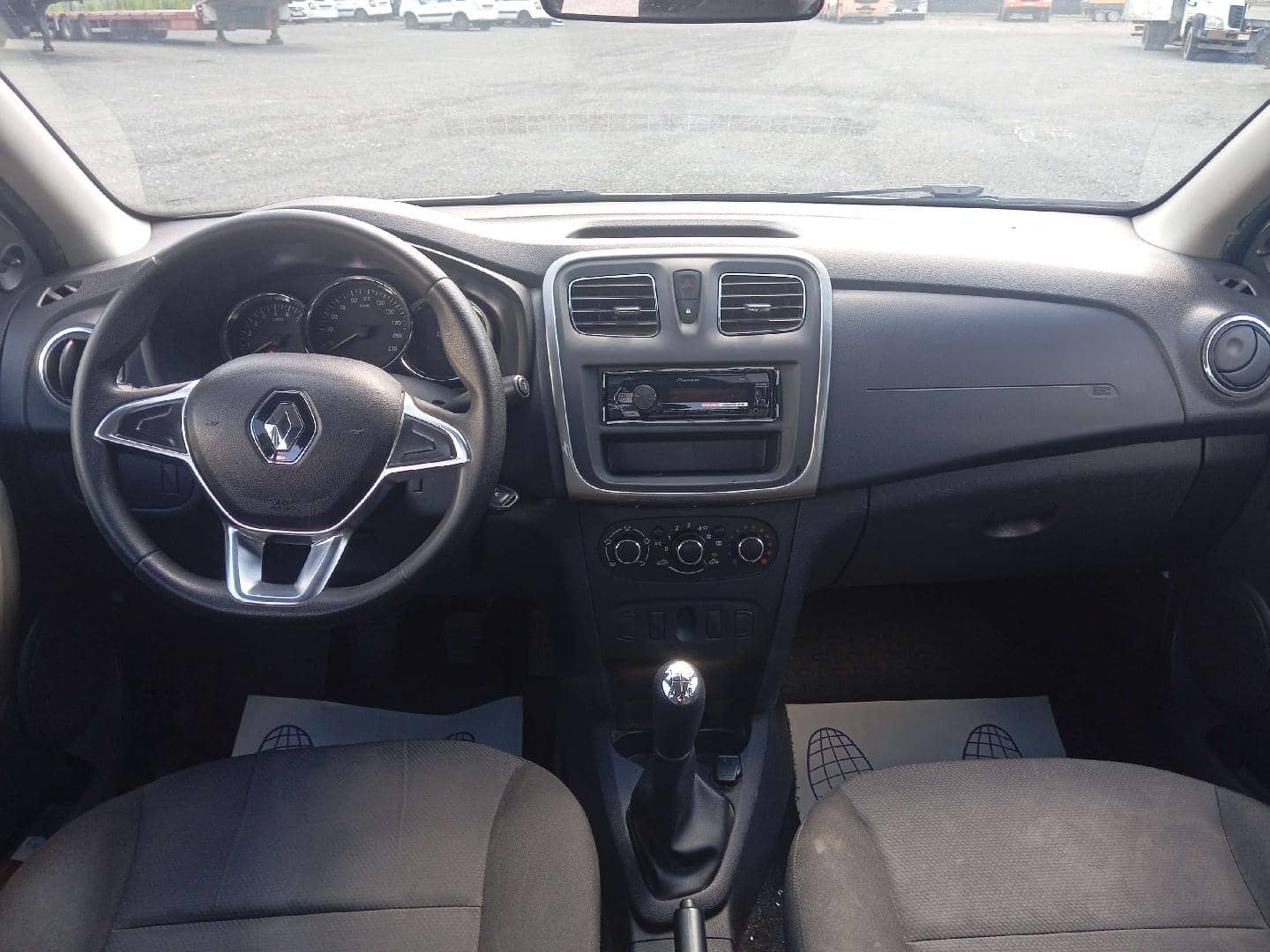 Renault Logan II,  163 107 км, 2019 года в лизинг