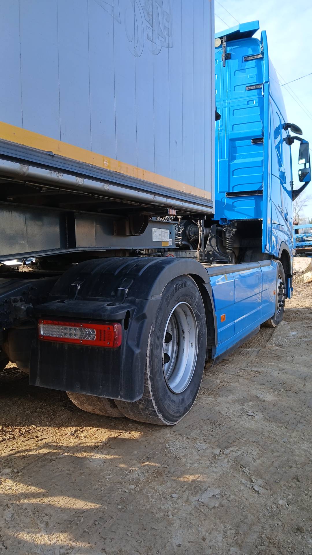 Volvo FH 460 4x2 (FH Globetrotter),  767 210 км, 2021 года в лизинг