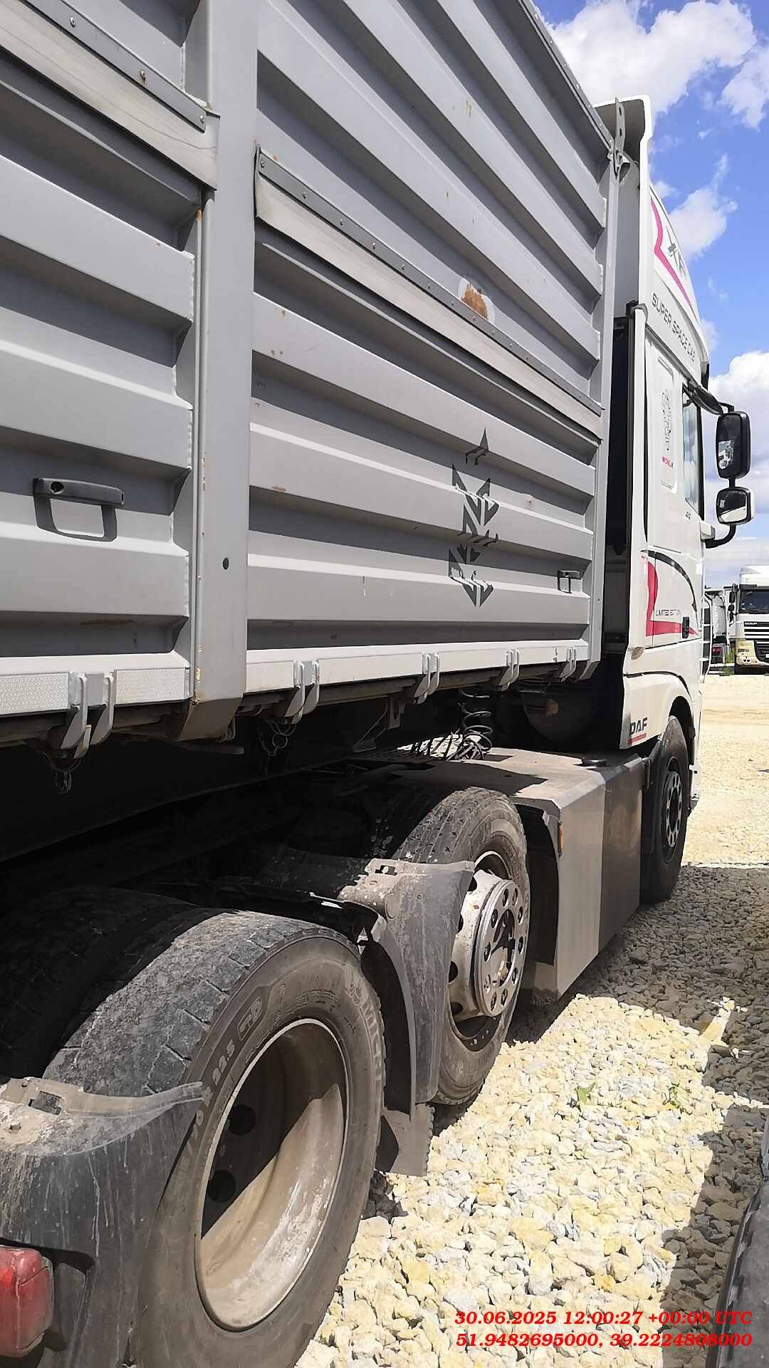DAF XF 460 FTG 6x2,  911 394 км, 2016 года в лизинг
