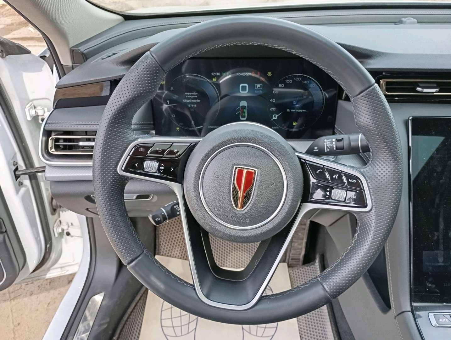 Hongqi H5,  137 845 км, 2023 года в лизинг