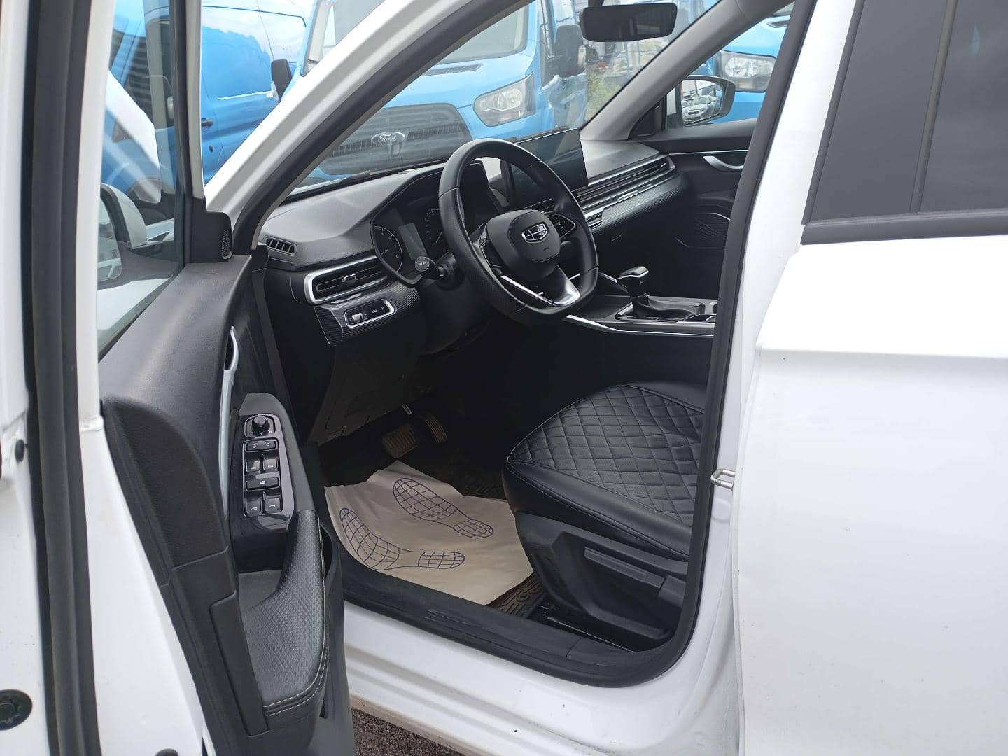 Geely Emgrand,  142 000 км, 2023 года в лизинг