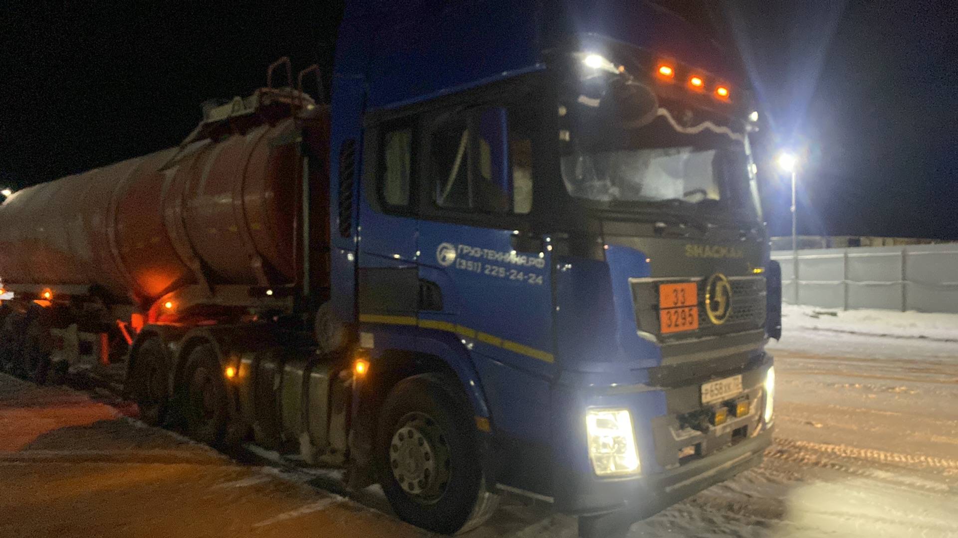 Shacman SX42584V324,  281 354 км, 2022 года в лизинг