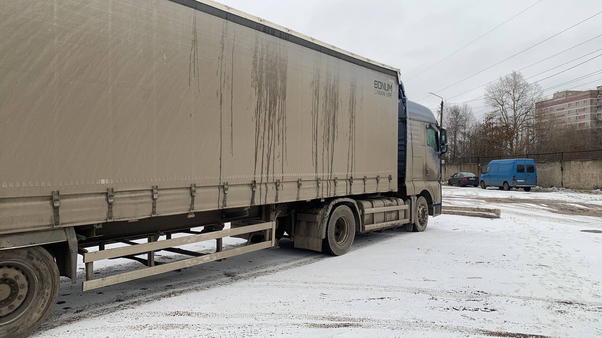 Sitrak C7H 4x2 ZZ4186V361HE,  491 496 км, 2023 года в лизинг