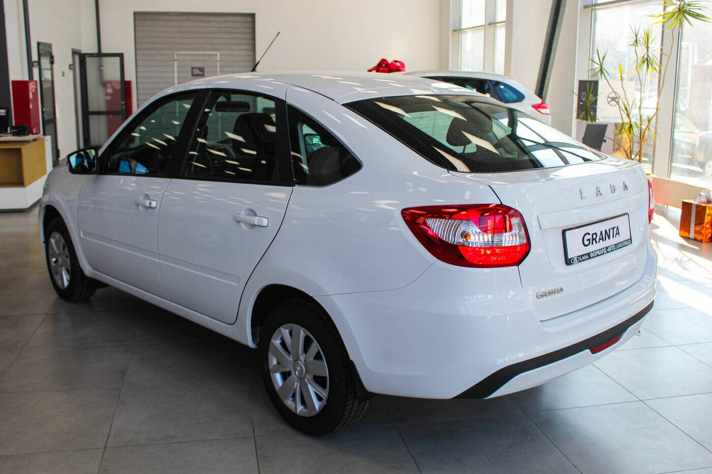 Lada Granta седан Comfort 1.6 90hp 5MT