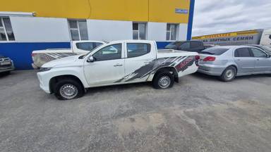 Mitsubishi L200