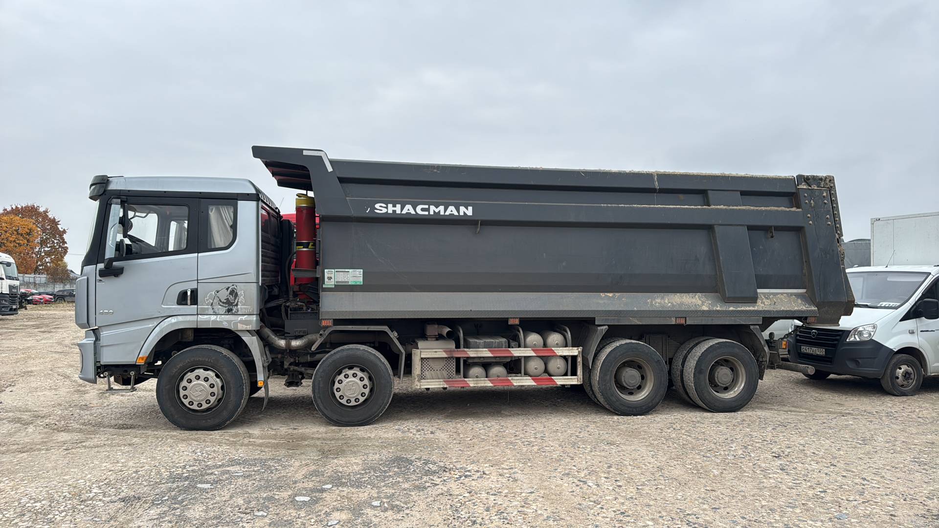 Shacman SX33186V366,  162 725 км, 2024 года в лизинг