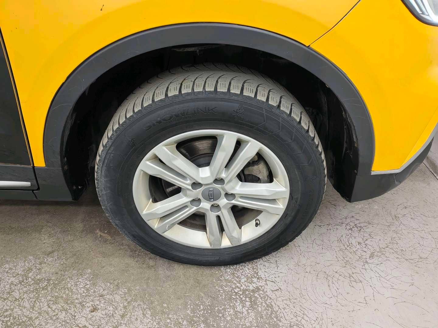Geely Atlas Pro,  227 366 км, 2023 года в лизинг