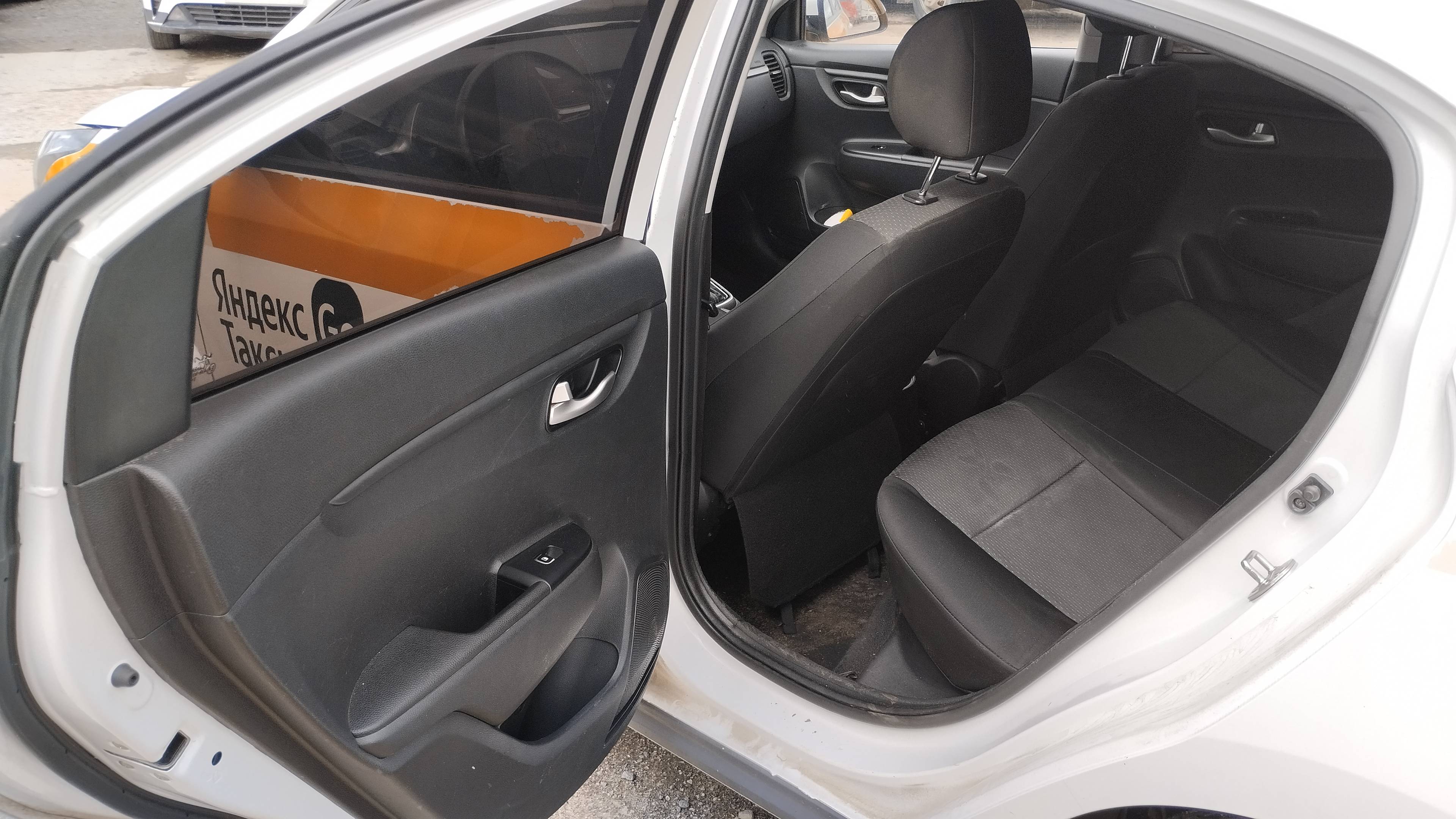 KIA Rio,  323 938 км, 2021 года в лизинг