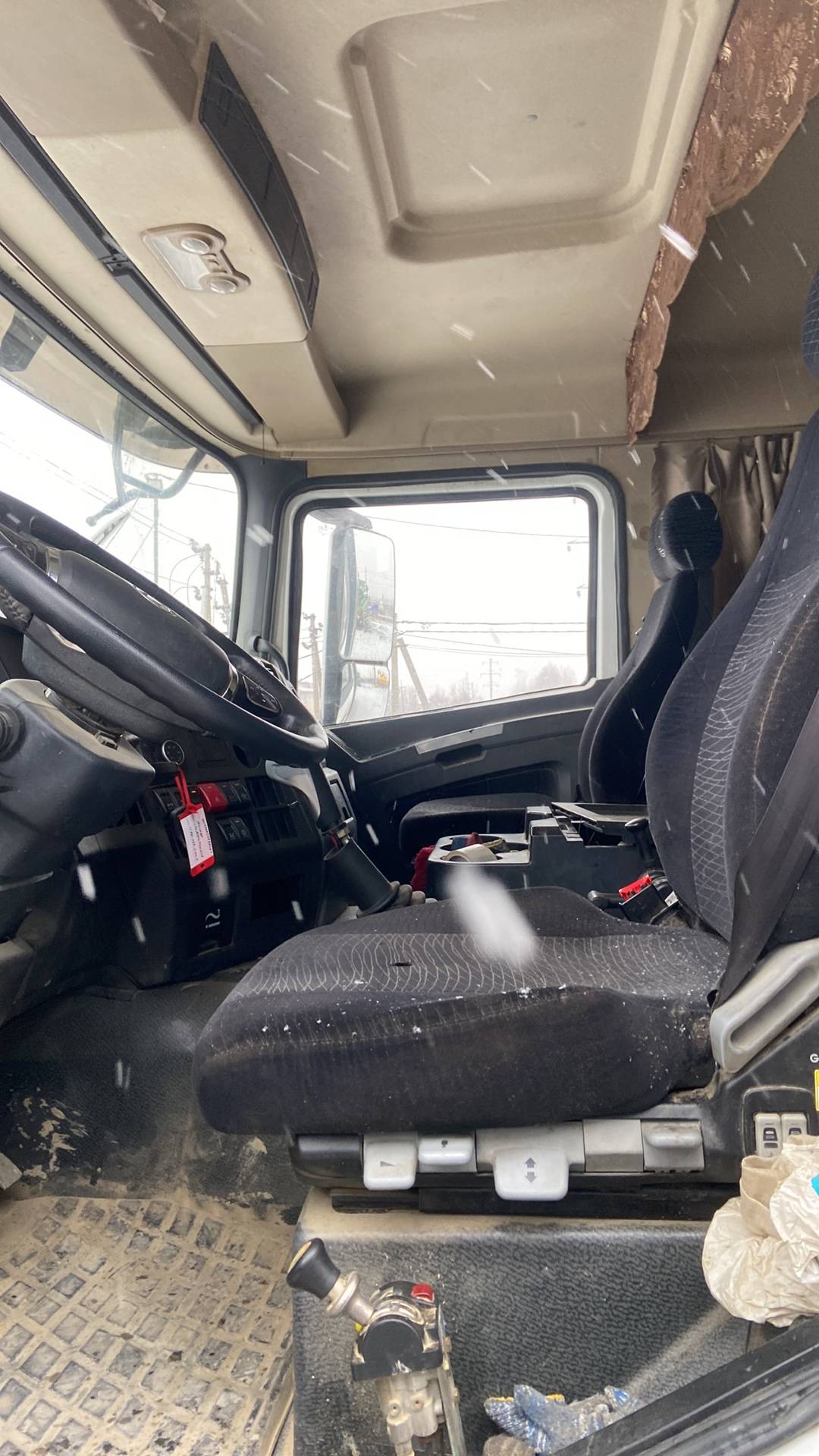 Shacman SX32586V384,  11 057 км, 2022 года в лизинг