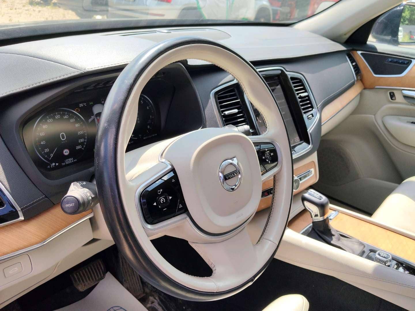 Volvo XC90,  137 354 км, 2021 года в лизинг