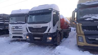 IVECO Stralis AT440S42T/P RR 4x2 (HI-ROAD)
