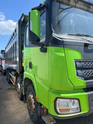 Shacman SX33186V366