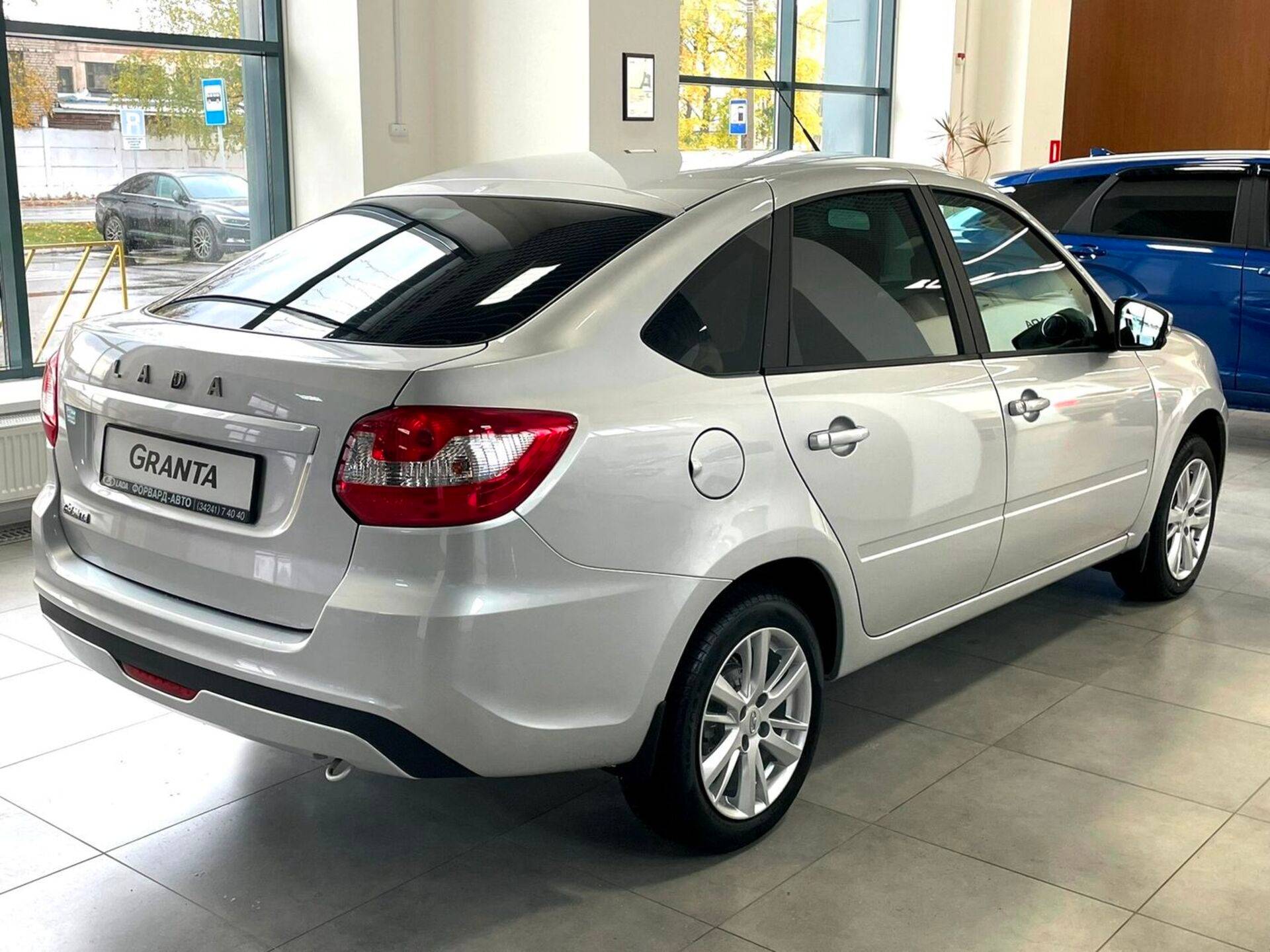 Lada Granta седан Comfort 24 1.6 106hp 5MT