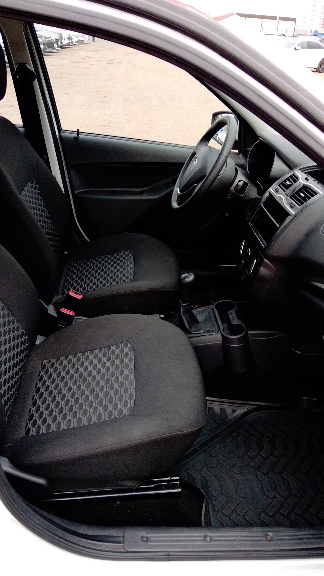 Lada Granta седан,  38 680 км, 2024 года в лизинг