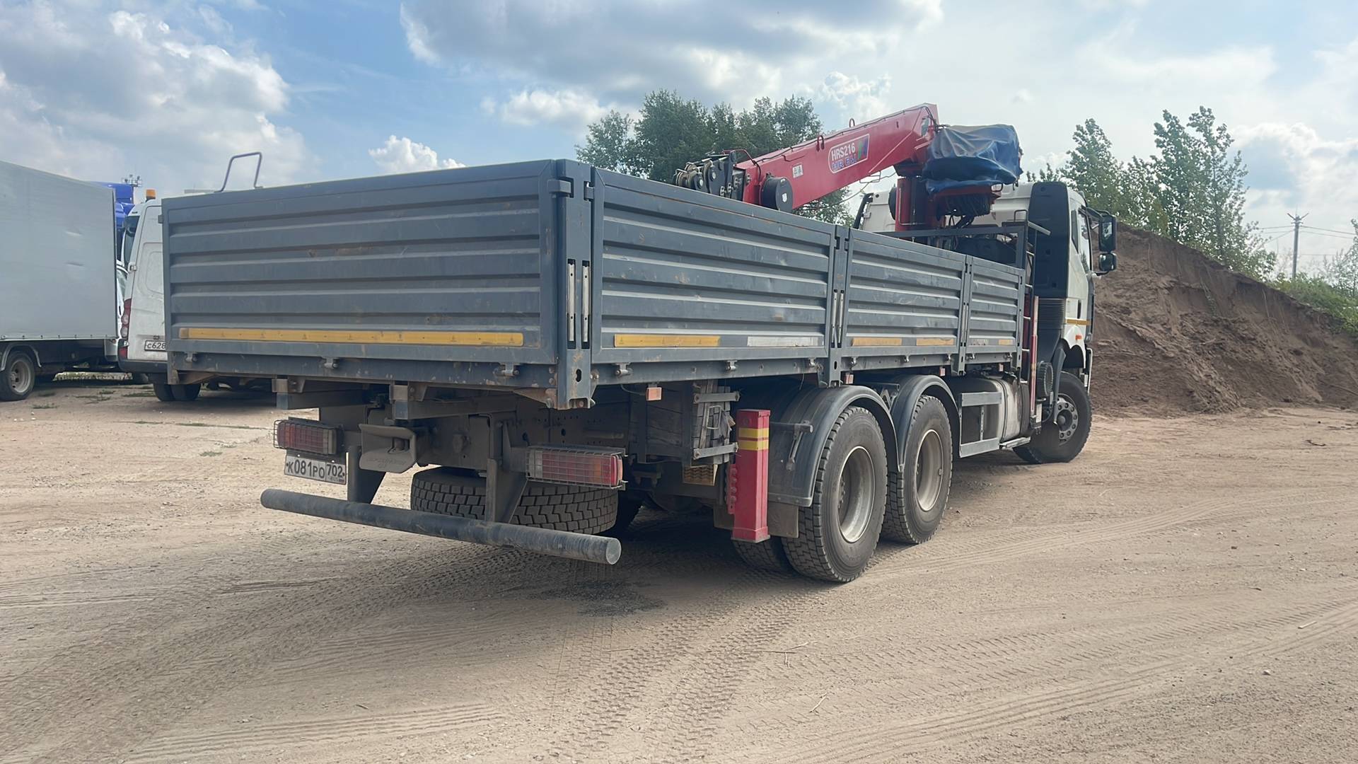 FAW CA3250P66K2T1E5  6х4,  19 078 км, 2023 года в лизинг