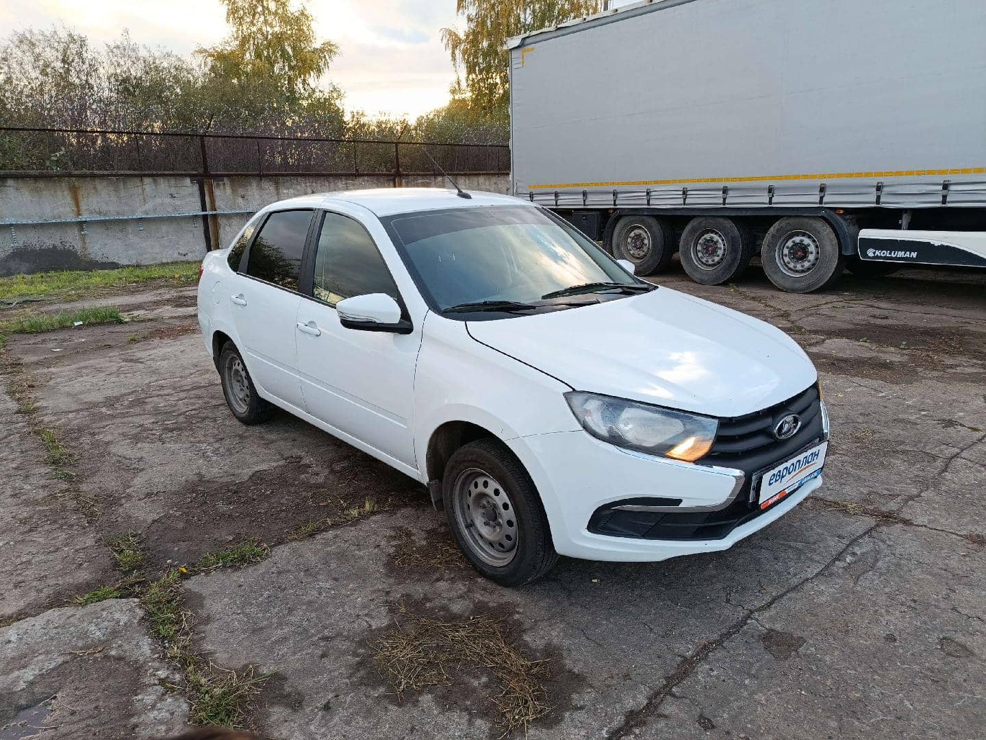 Lada Granta седан,  143 762 км, 2024 года в лизинг