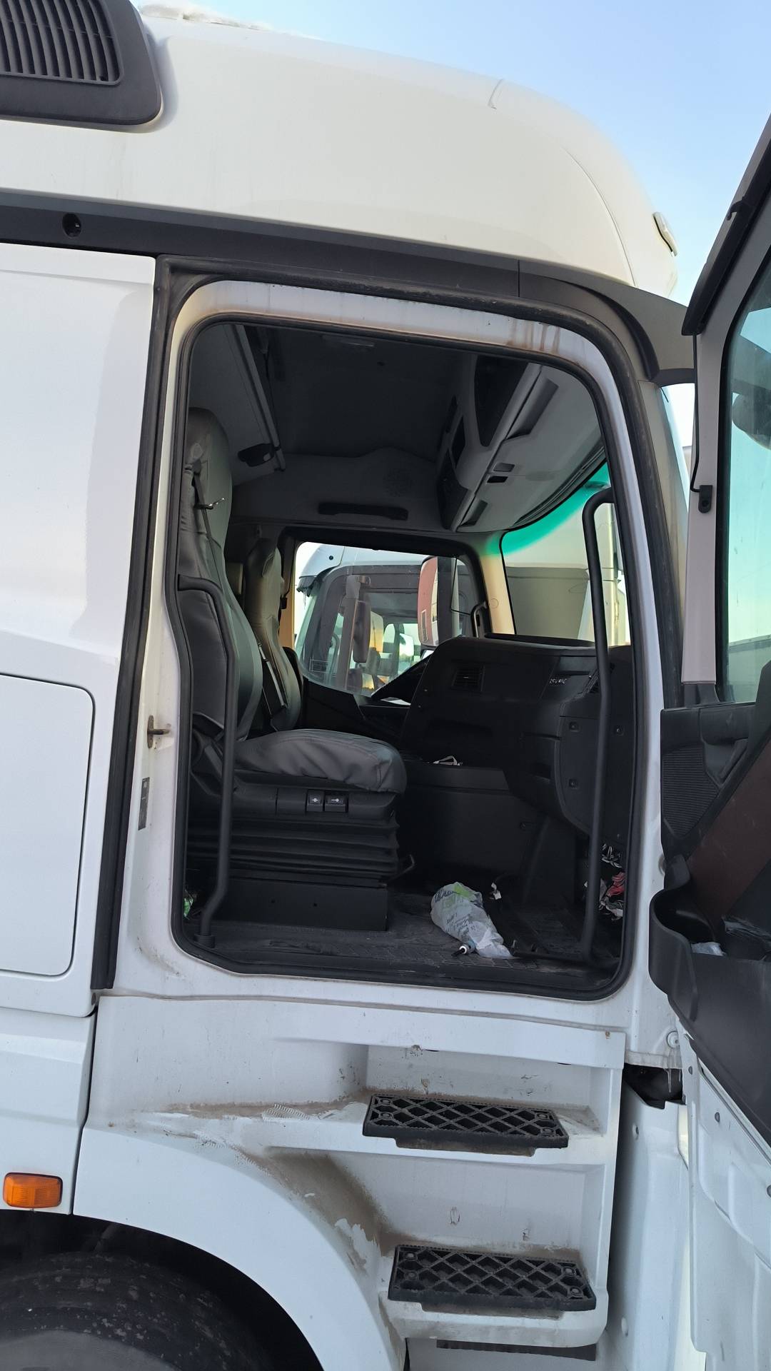 КАМАЗ 54901-94 (M1945),  85 126 км, 2023 года