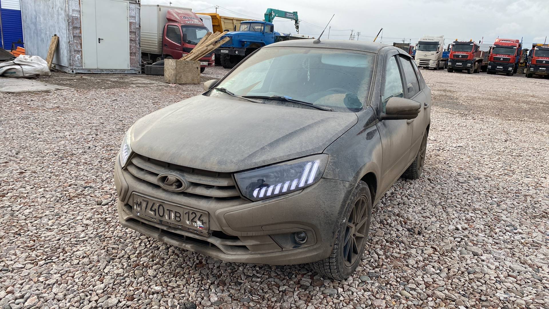 Lada Granta лифтбек,  211 818 км, 2023 года в лизинг