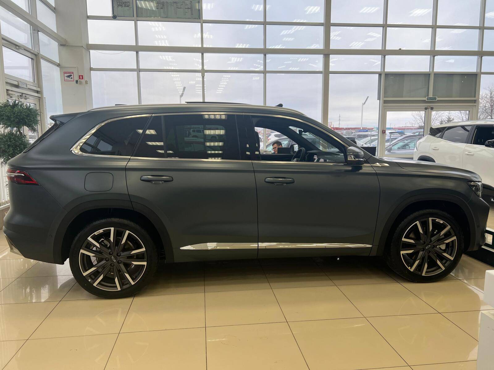 Geely Monjaro Flagship 2.0T (238 hp) 8AT 4WD