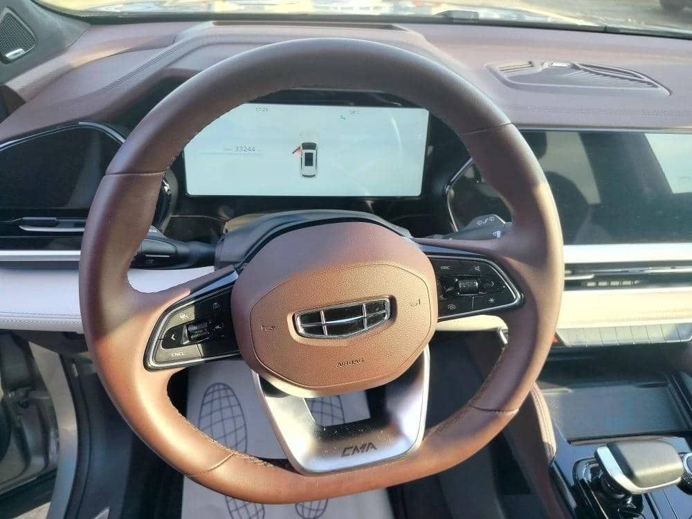 Geely Monjaro,  33 244 км, 2023 года в лизинг