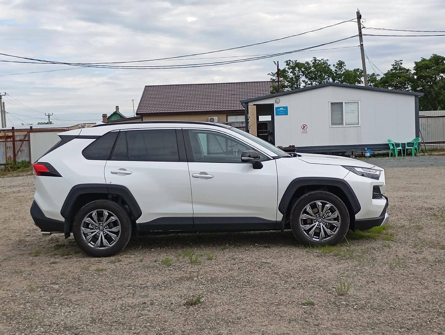 Toyota RAV4,  37 394 км, 2023 года в лизинг