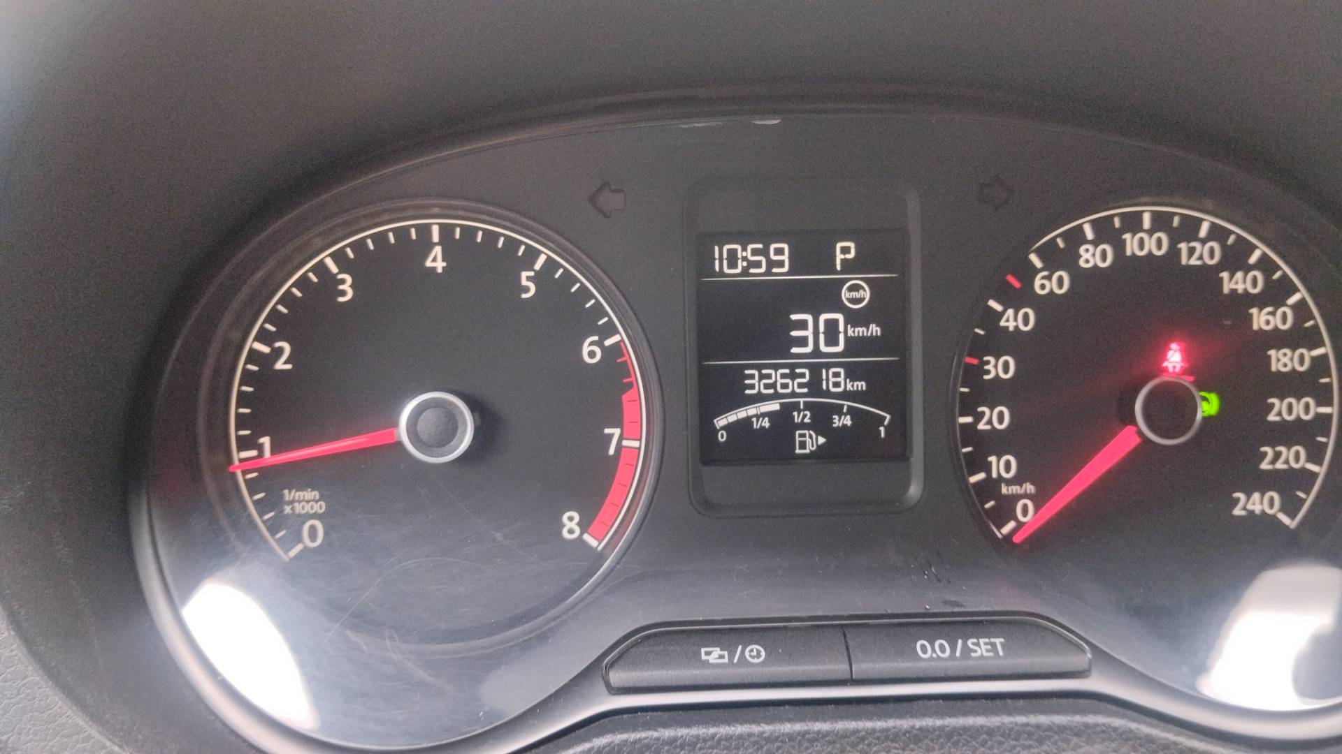 Volkswagen Polo,  326 272 км, 2018 года в лизинг