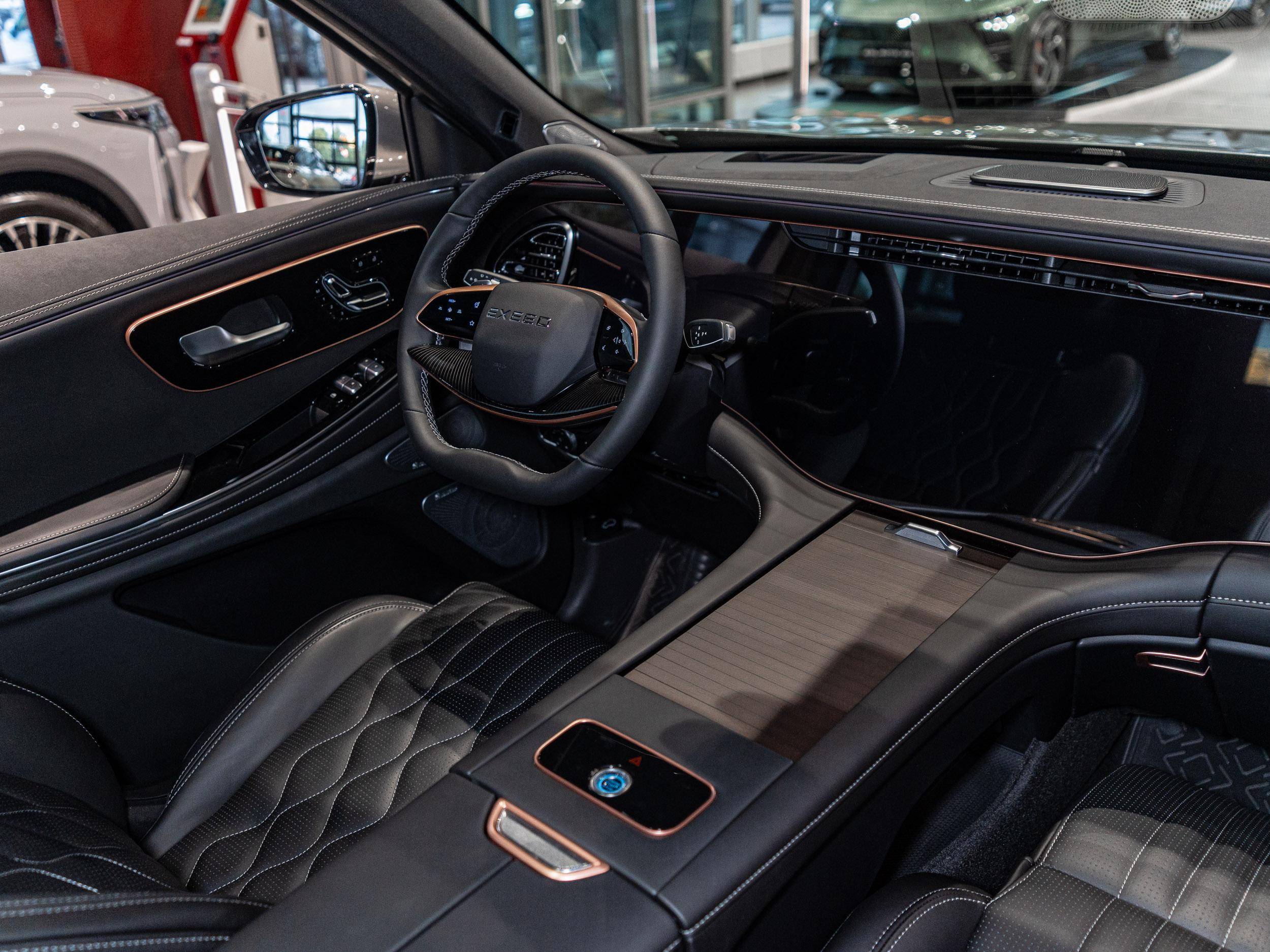 EXEED VX President 2.0T 7DCT 4WD