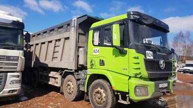 Shacman SX33186V366