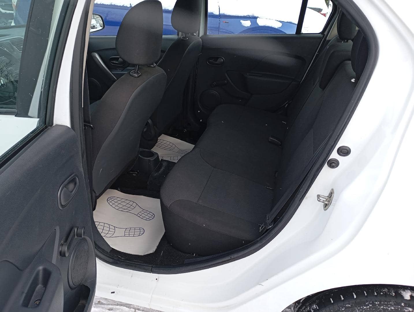 Renault Logan II,  180 301 км, 2019 года в лизинг