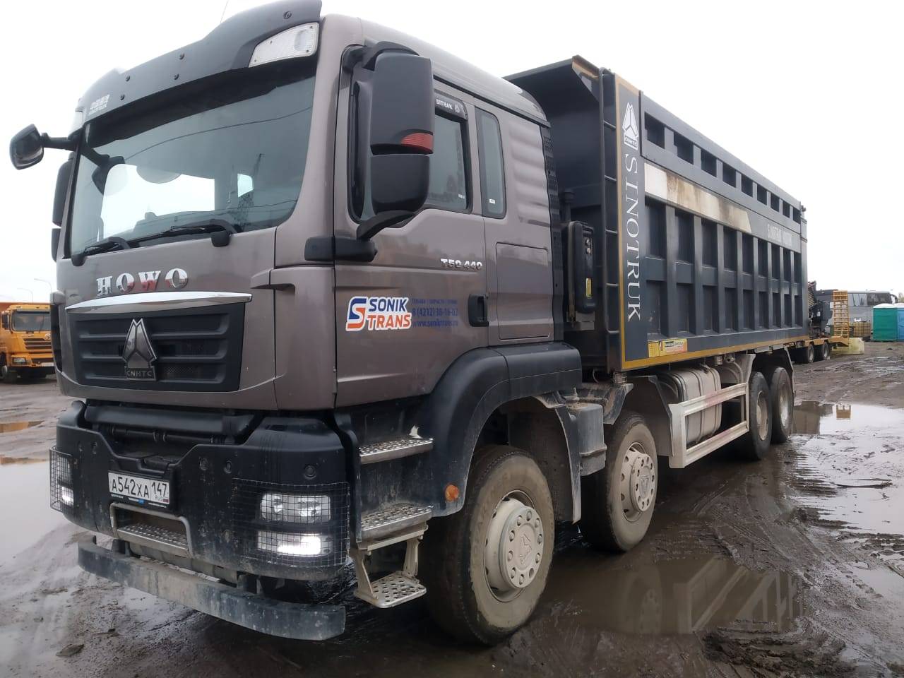 HOWO ZZ3317V386GE1 8х4