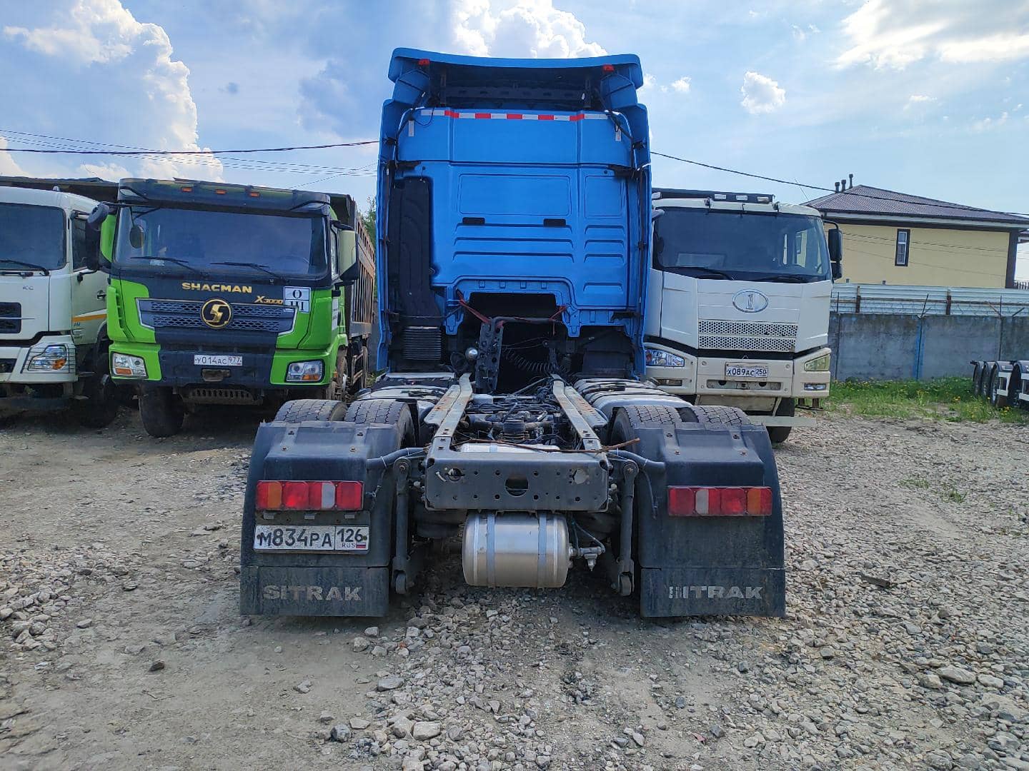 Sitrak C7H 4x2 ZZ4186V361HE,  340 000 км, 2022 года
