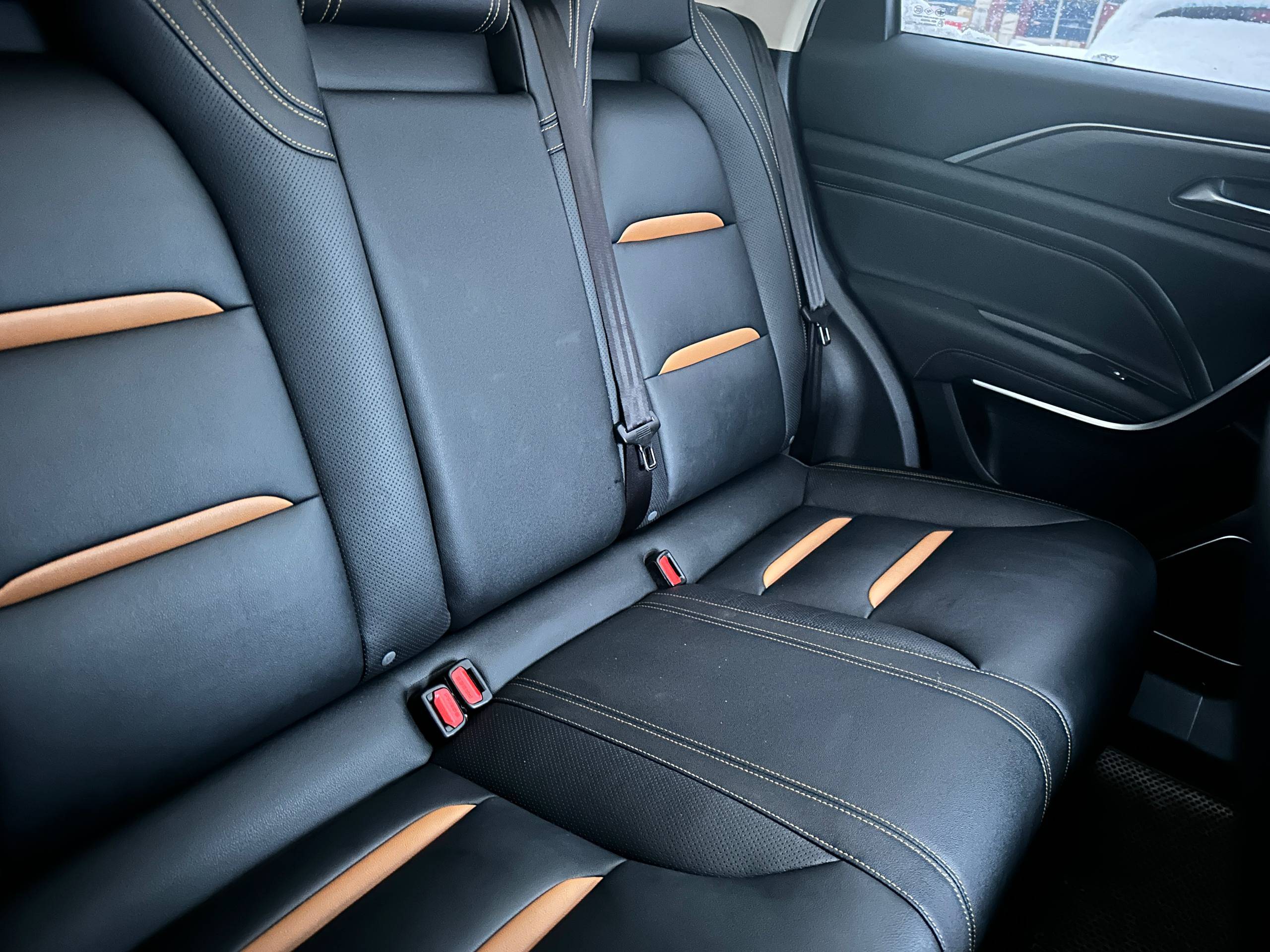 FAW Bestune T77,  72 289 км, 2023 года в лизинг