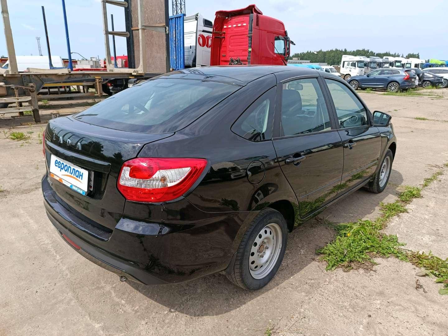 Lada Granta лифтбек,  51 499 км, 2024 года в лизинг