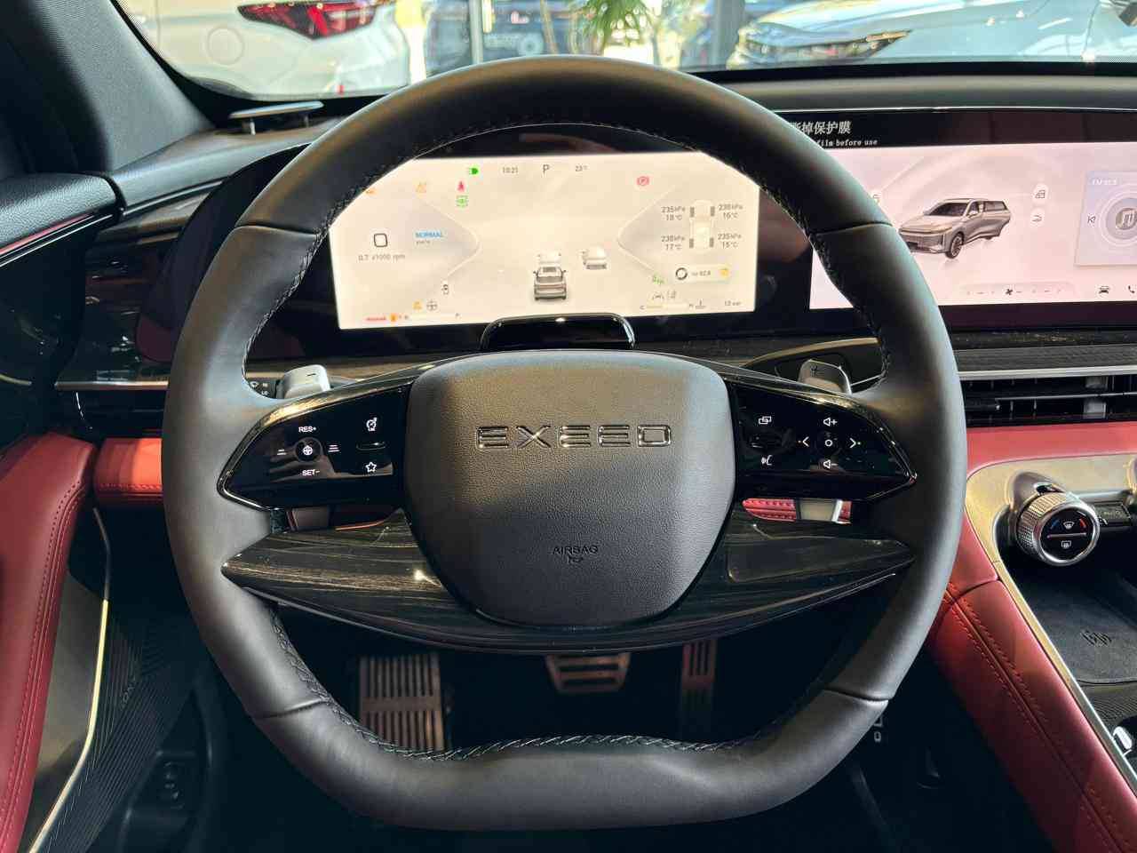 EXEED RX Премиум 2.0Т АТ полный привод (Premium)