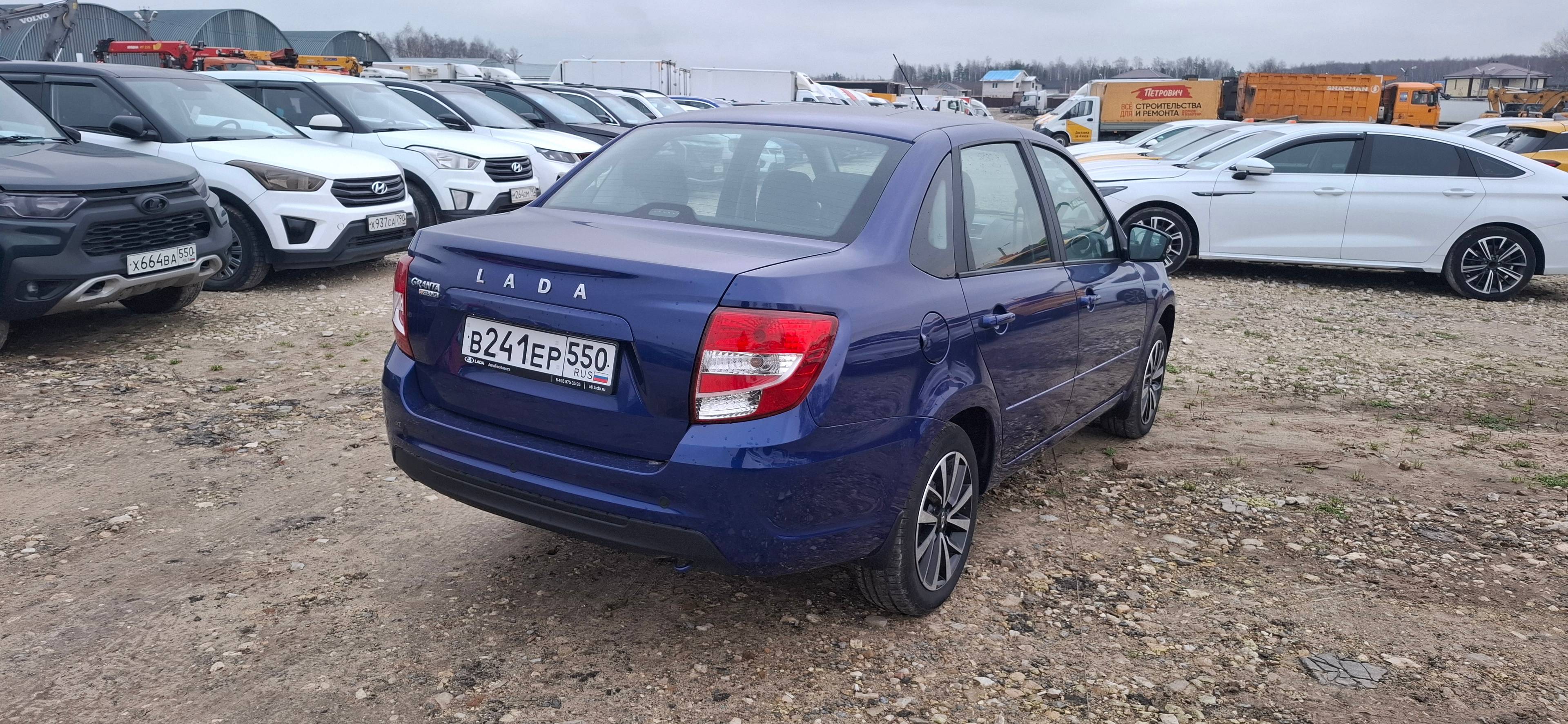 Lada Granta седан,  11 184 км, 2024 года в лизинг