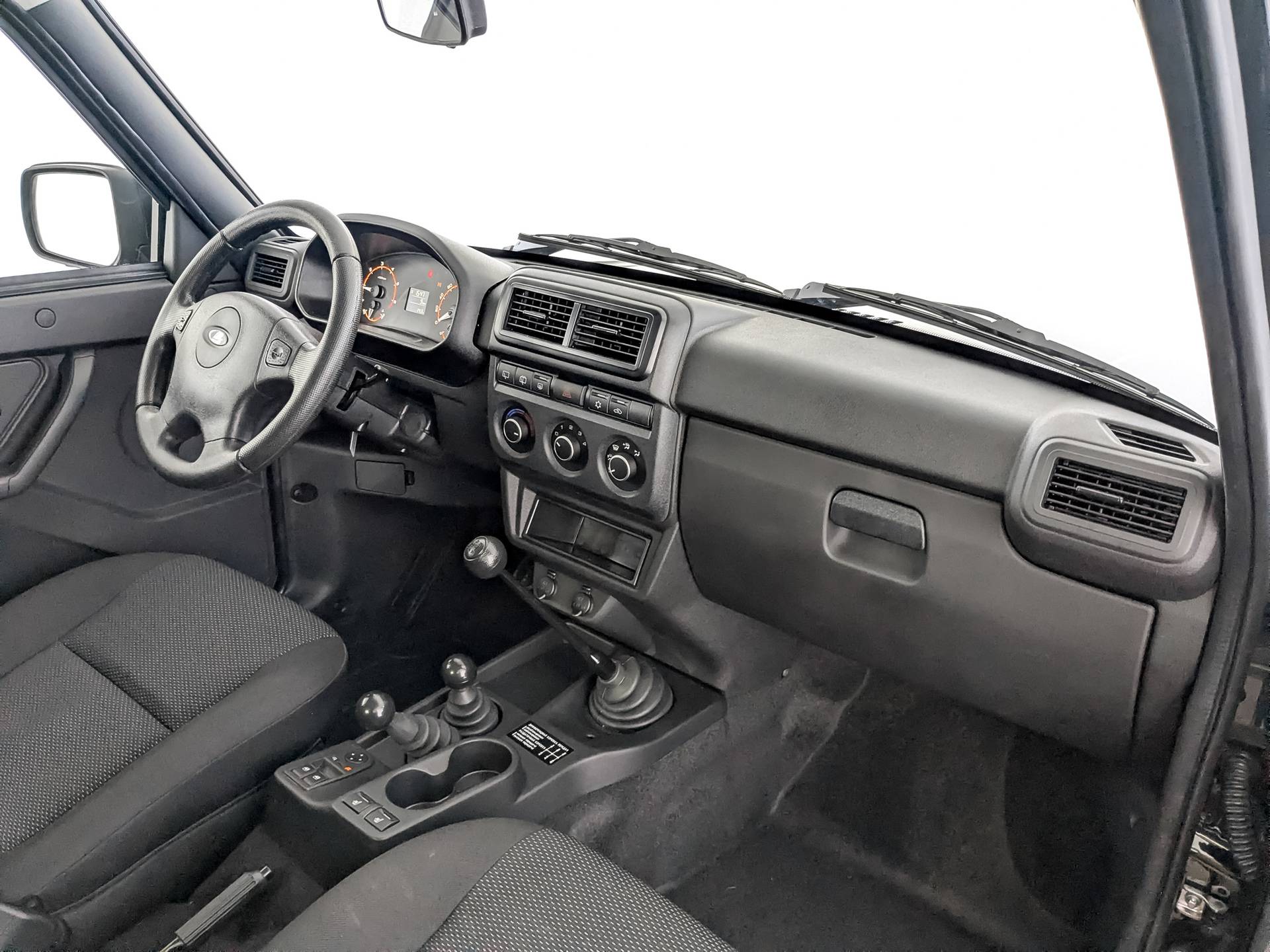 Lada Niva Legend Bronto Престиж 1.7 МТ (Prestige)