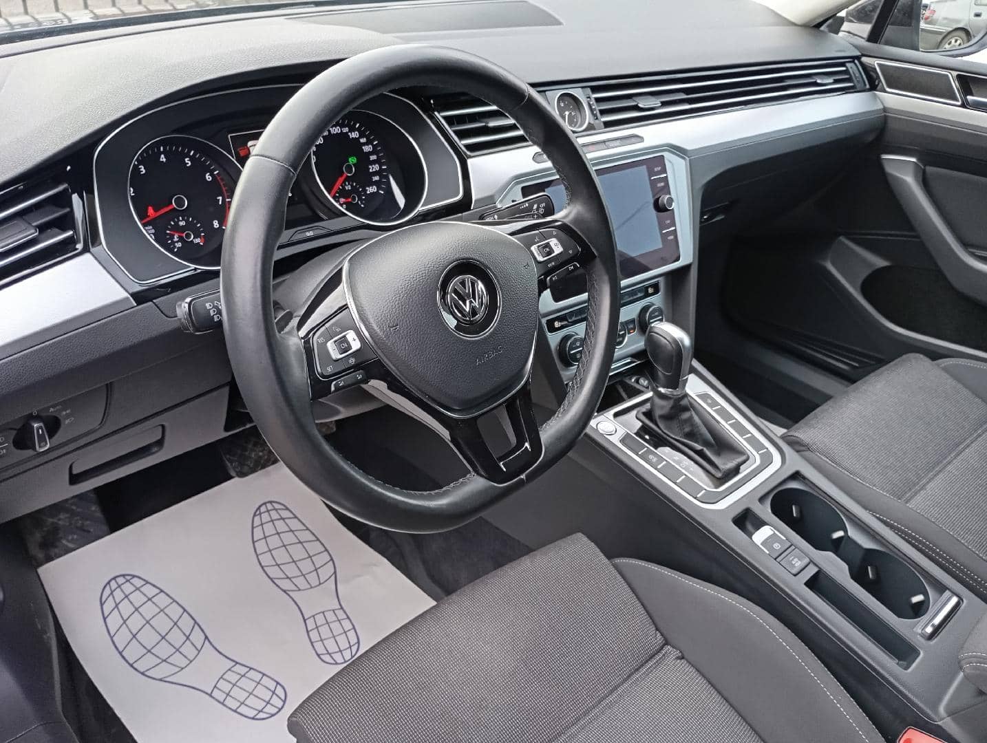Volkswagen Passat,  88 124 км, 2019 года в лизинг