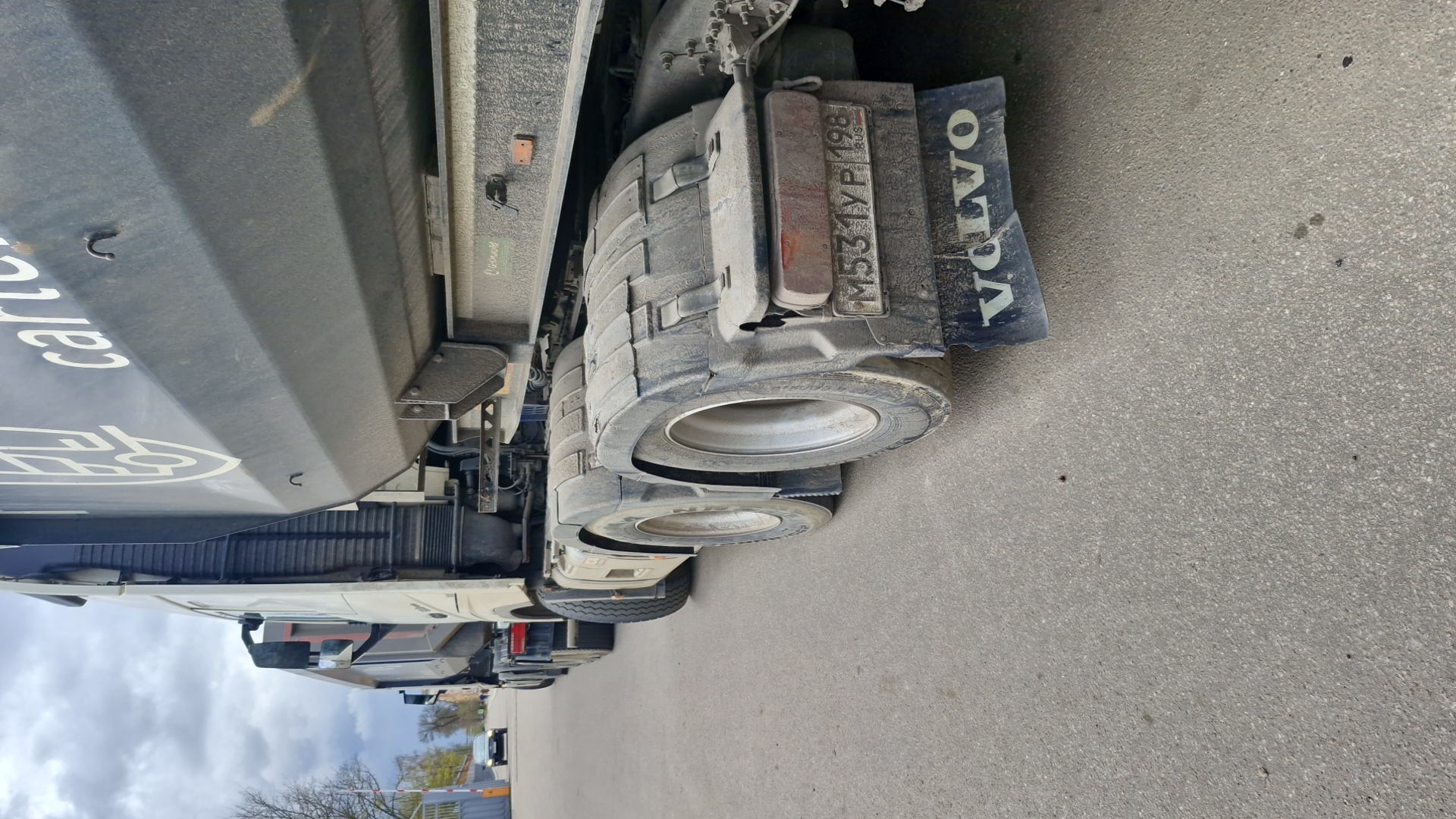 Volvo FH 500 6x2 (FH Globetrotter),  717 761 км, 2019 года в лизинг