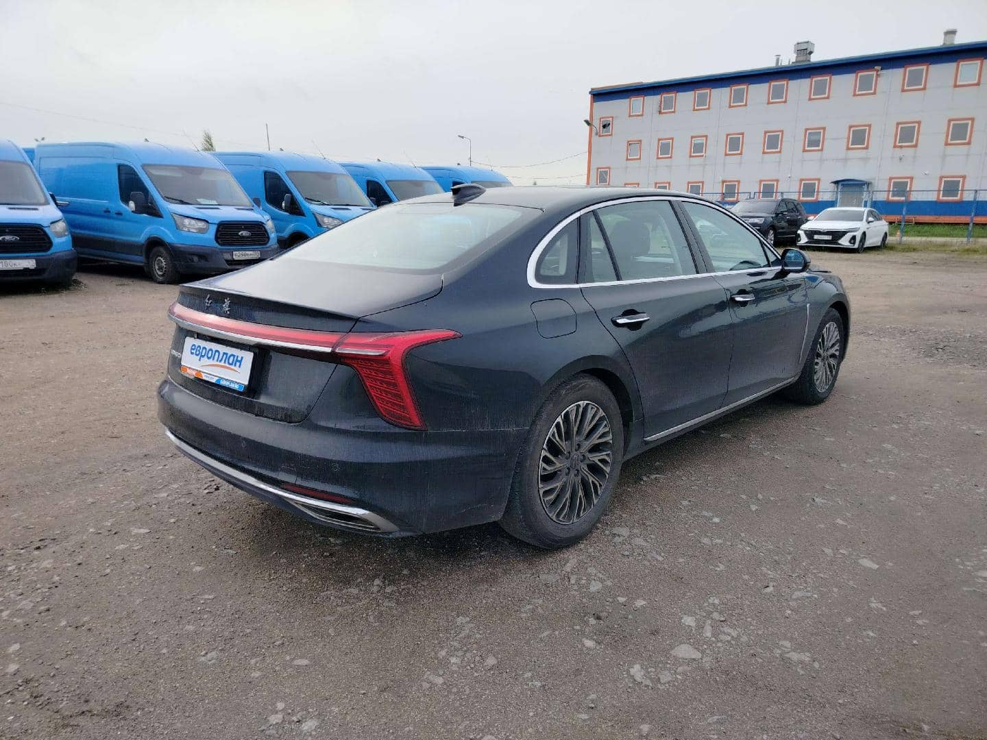 Hongqi H5,  212 773 км, 2024 года в лизинг