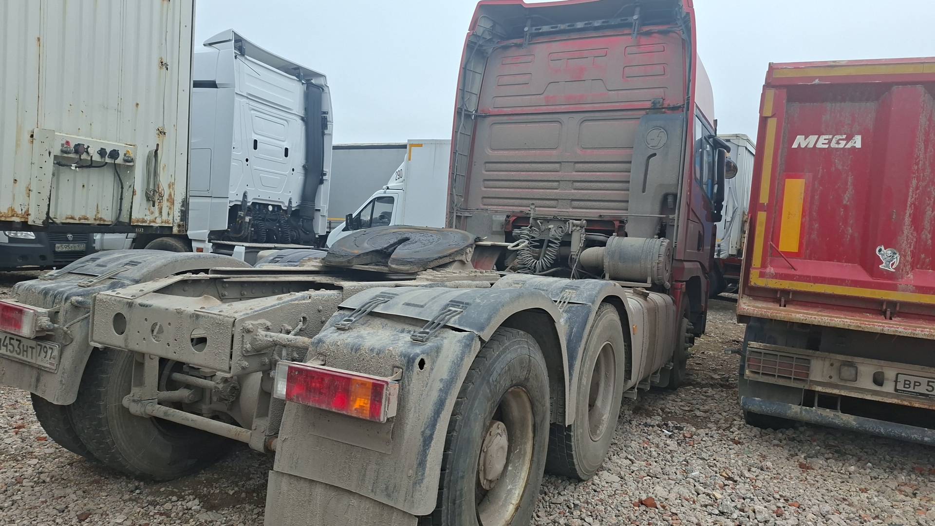 Shacman SX42584V324,  210 000 км, 2022 года в лизинг