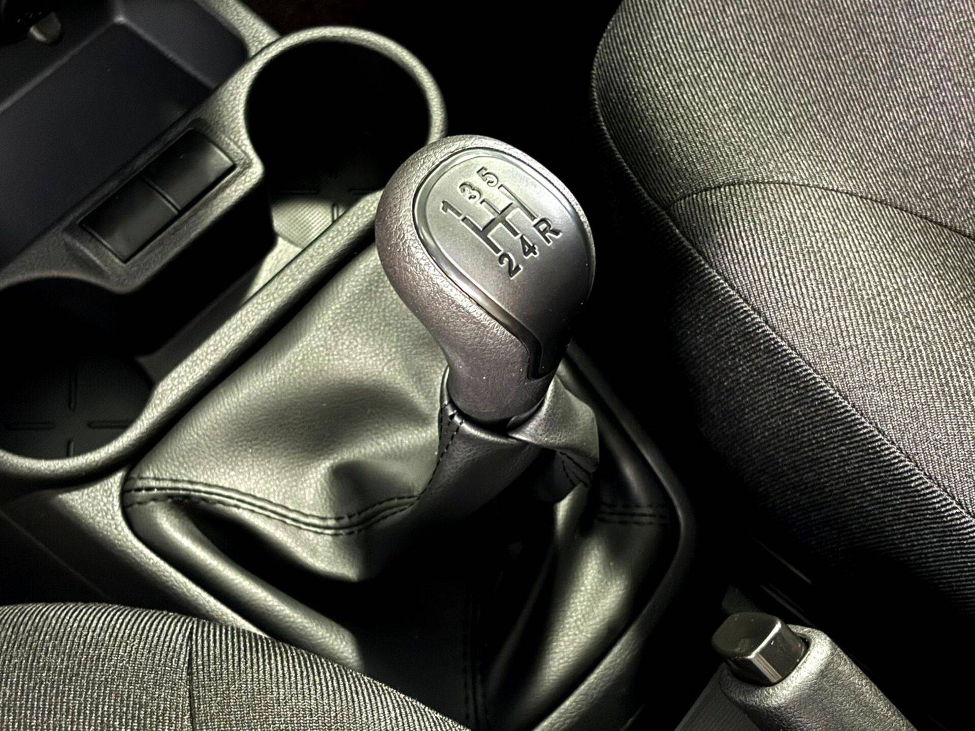 Lada Granta седан Classic 24 Кондиционер 1.6 90hp 5MT