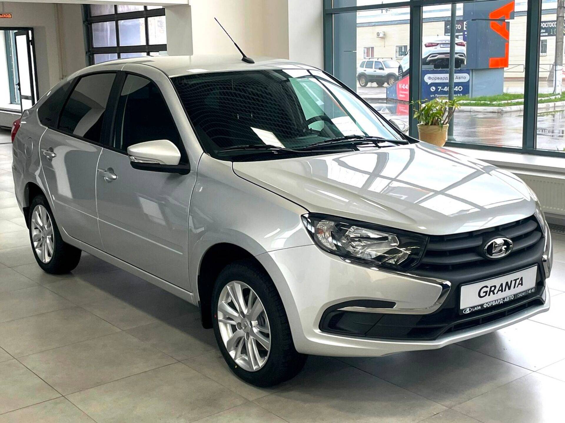 Lada Granta седан Comfort 24 1.6 106hp 5MT